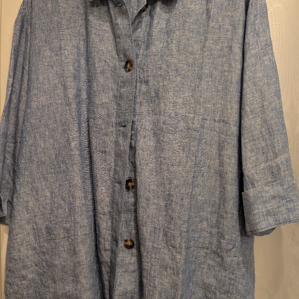Blue linen pant suit.  New Never Worn.